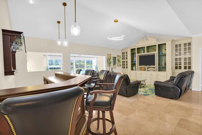 Building Photo - 1704 Del Haven Dr
