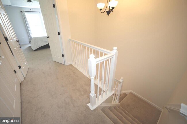 Building Photo - 43121 Shadow Terrace