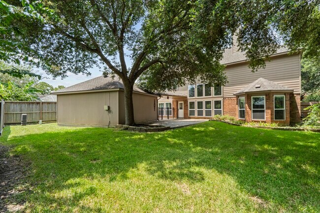Building Photo - 2210 Bay Haven Way