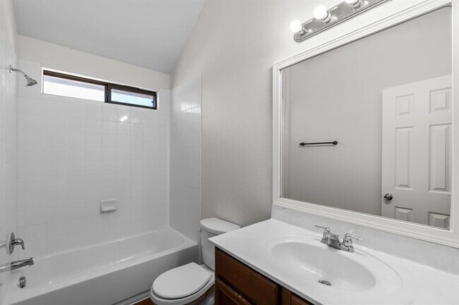 Building Photo - 12920 Snow Ln