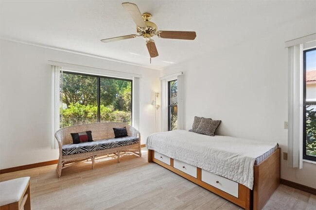 Building Photo - 2637 Sunburst Ct