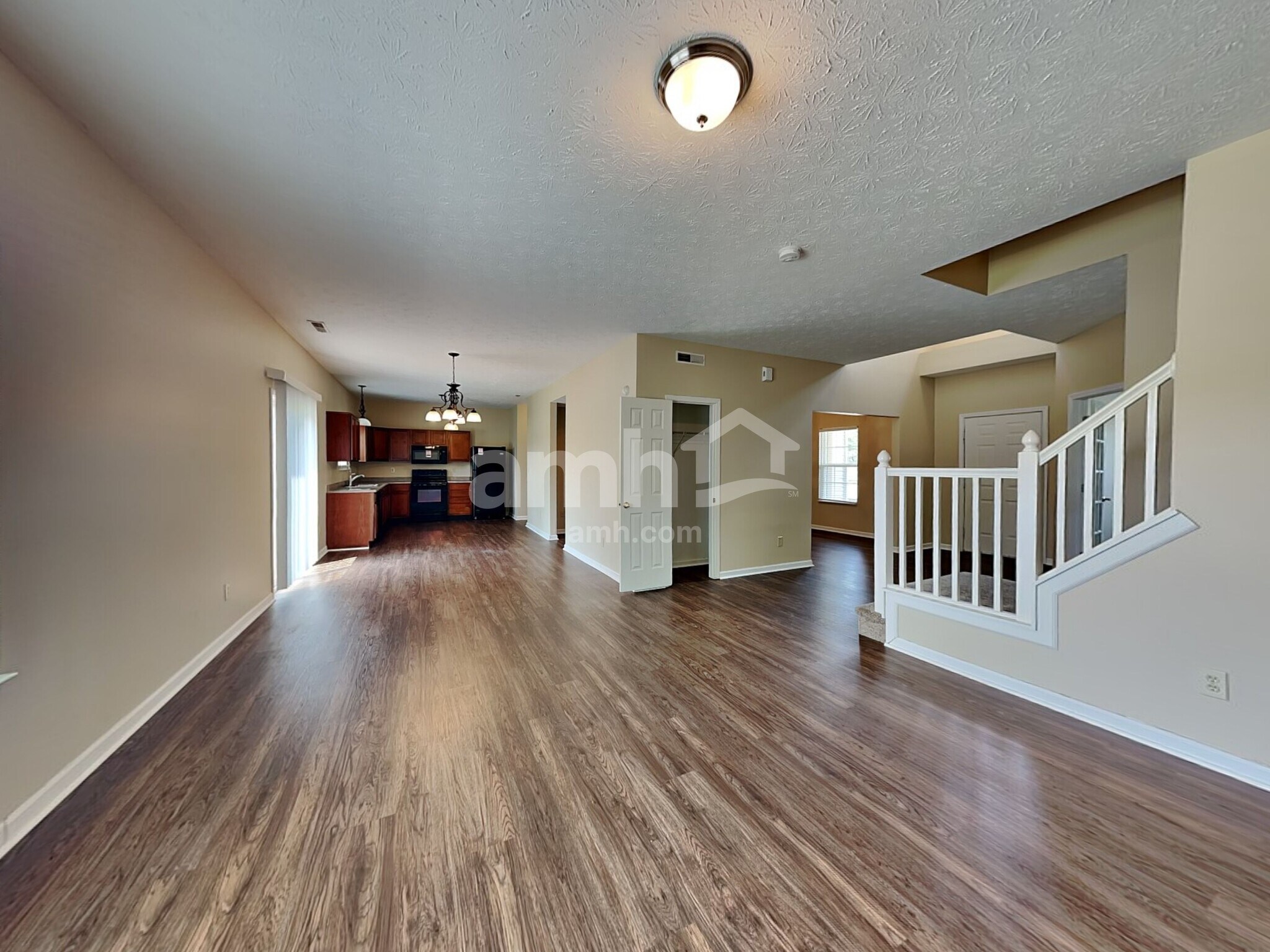 Building Photo - 12938 Dolphins Ln
