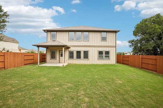 Building Photo - 2405 Ambling Trl