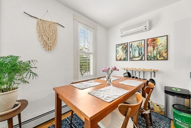 Building Photo - 432 Norfolk St