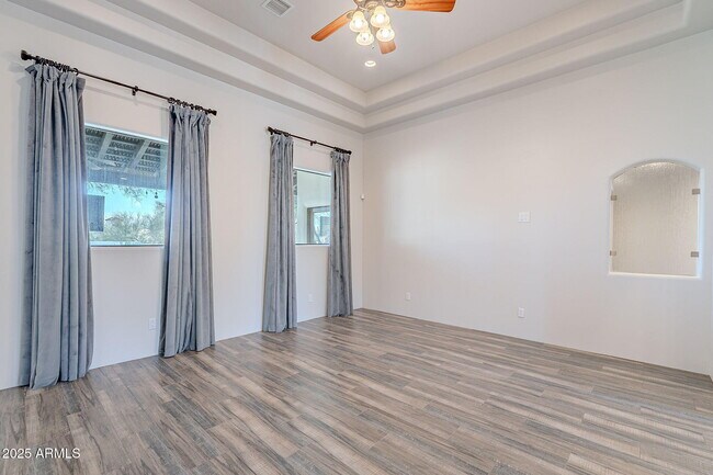 Building Photo - 7845 E Dynamite Blvd