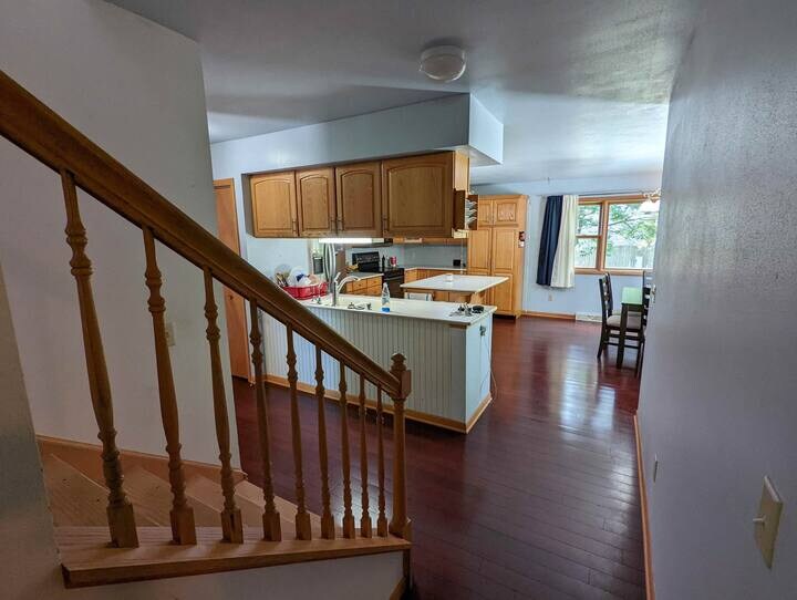 Building Photo - 3841 Ridgeway Ave