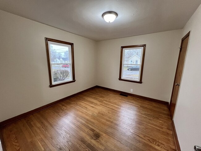 Building Photo - 1432 Parkamo Ave