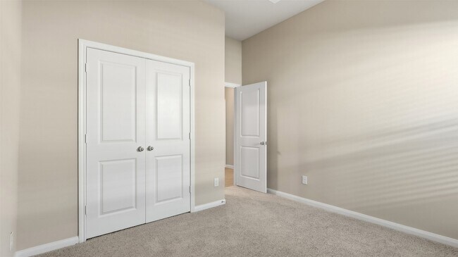 Building Photo - 3918 Sugardale St