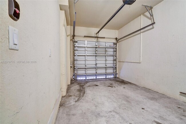 Building Photo - 15381 SW 119th Ln
