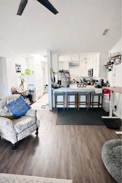 Building Photo - 2960 W Stuart St