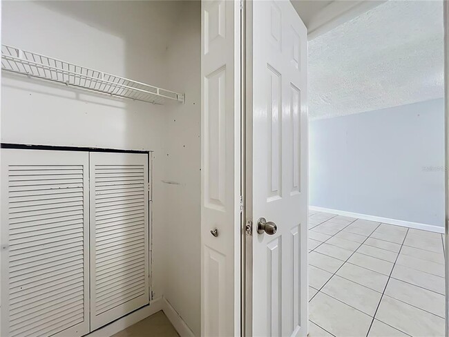 Building Photo - 1604 Little Falls Cir