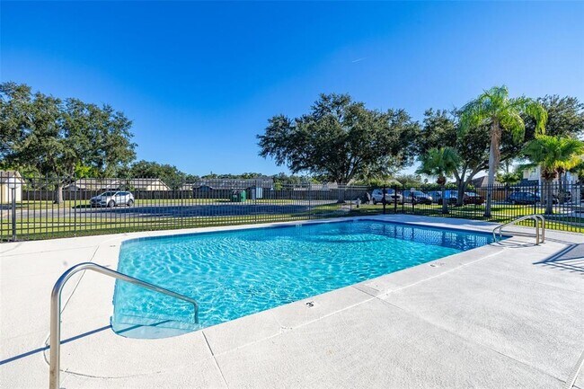 Building Photo - 3141 Enclave Ct