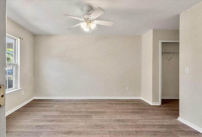 Building Photo - Bright, Spacious, and Ideally Located in t...