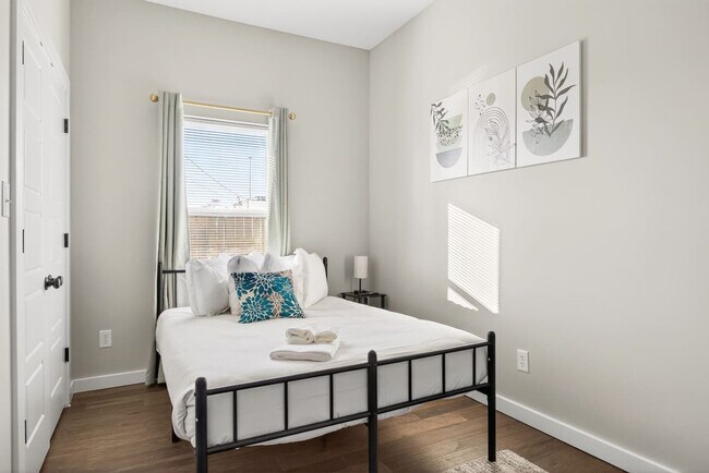 Building Photo - 518 Prospect St