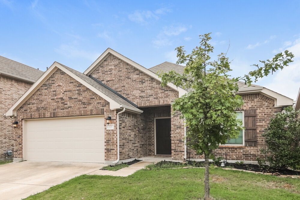 Building Photo - 121 Pleasant Hill Ln