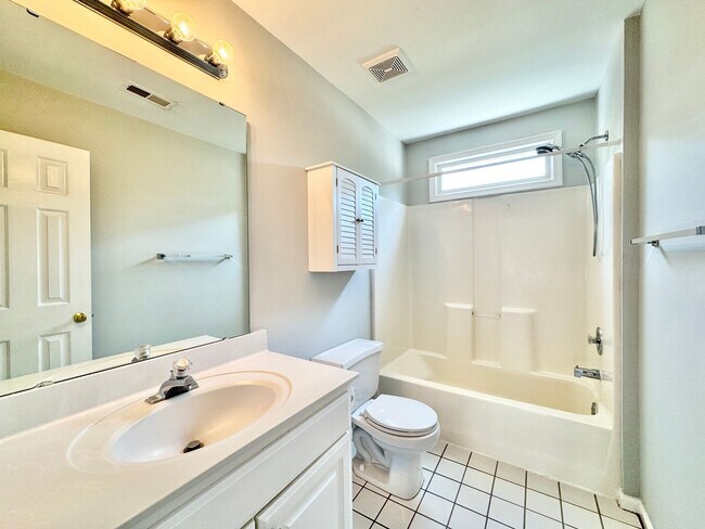 Building Photo - 5208 Autumn Woods Dr