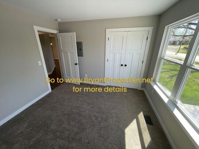 Building Photo - 105 20th Ave W - Spriningfield, TN 37172