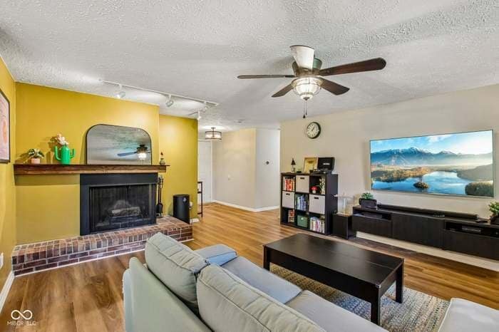 Building Photo - 8047 Pebble Creek Ct