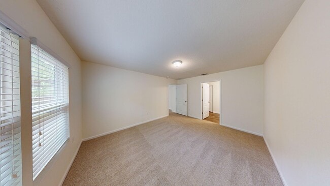 Building Photo - 4/2 Large Family Home In Adams Lake Available Soon!