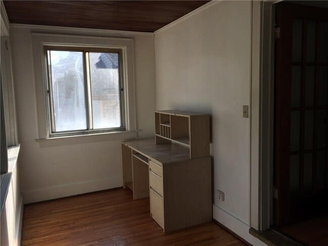 Building Photo - 93 Scottsville Rd