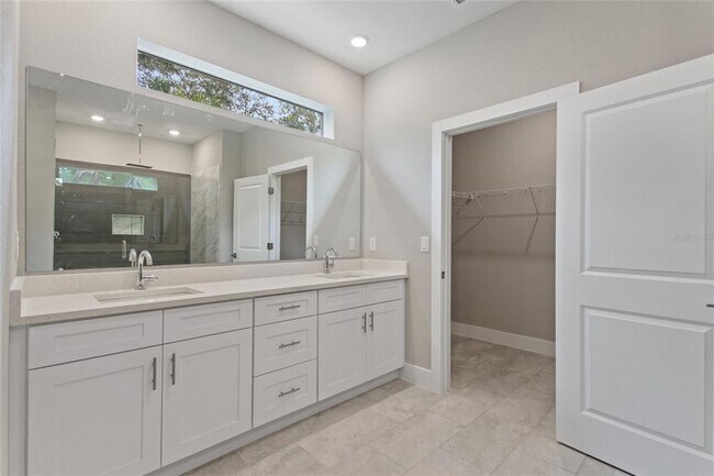 Building Photo - 3327 Trapper Ln