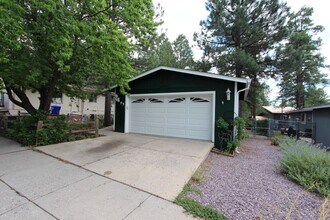 Building Photo - COMING SOON! Spacious Single-Story Home with Fenced Backyard