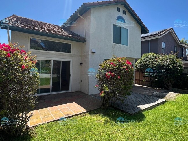 Building Photo - Two Story 3BD/2.5BA Home In Carmel Valley