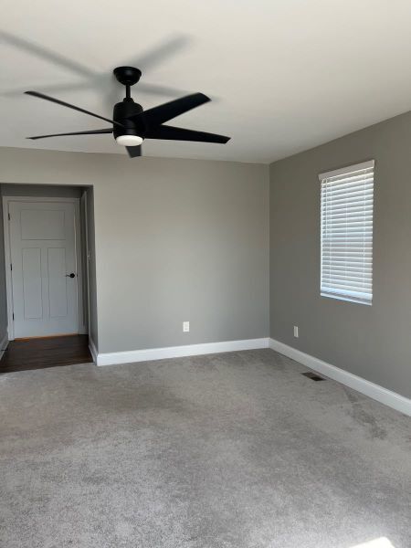Building Photo - Adorable 2bd/2ba in Lincoln Park