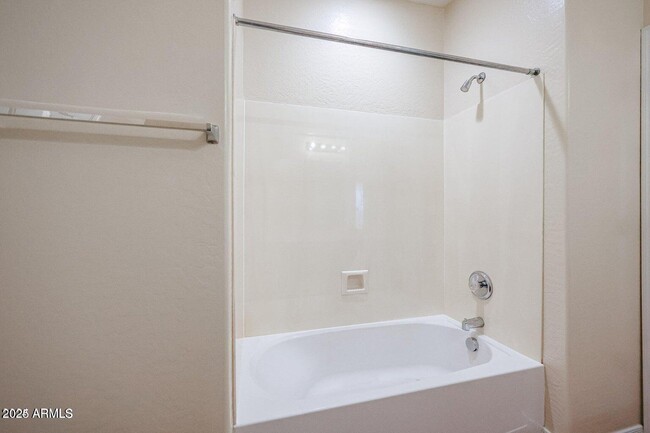 Building Photo - 43337 N Heavenly Way