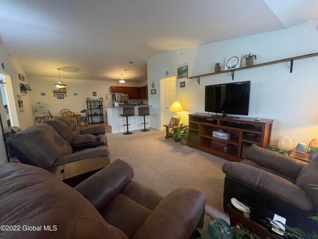 Building Photo - 15 Kempton Pl
