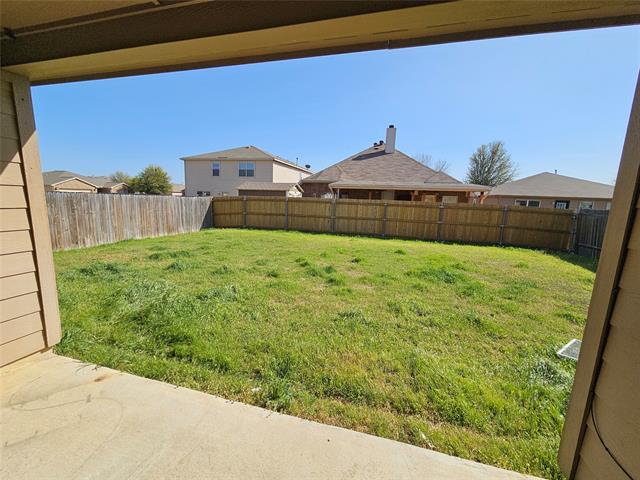 Building Photo - 629 Lazy Crest Dr