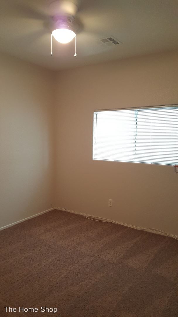 Building Photo - 4 br, 2.5 bath House - 5300 Welch Valley Ave.