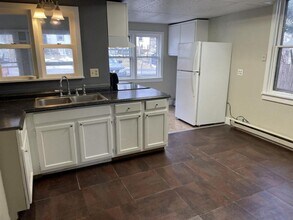 Building Photo - 3 Bedroom 1 Bath in Newport, PA!