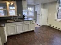 Building Photo - 3 Bedroom 1 Bath in Newport, PA!
