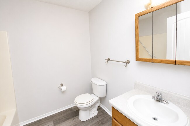 Building Photo - 3BR Cottage-Style Home in Milton with LVP Flooring, Partially Fenced Yard & Convenient Location N...