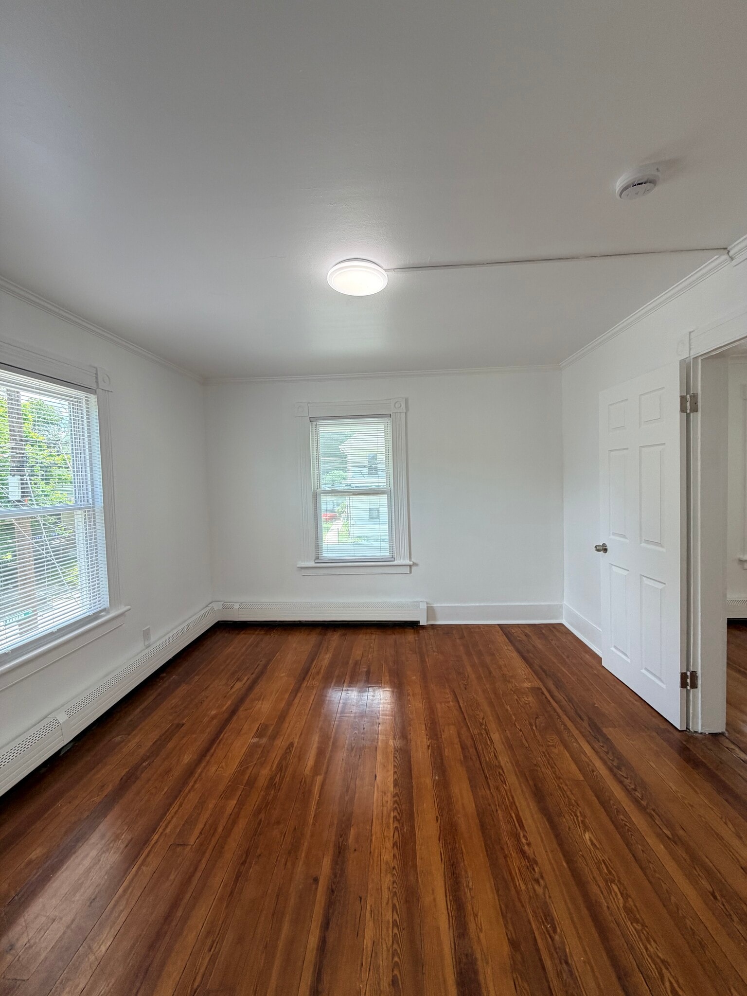 Building Photo - 37 Maud St