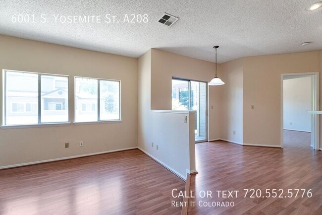 Building Photo - 6001 S Yosemite St