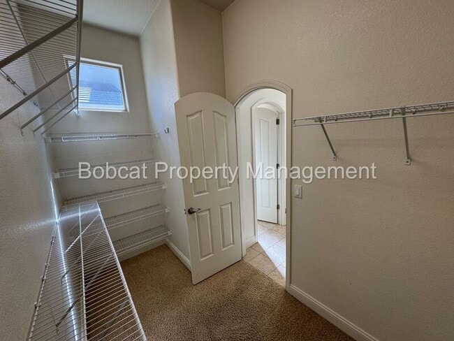 Building Photo - 1260 Flintwood Dr