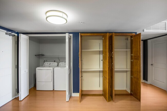 Building Photo - The Admiralty, 4170 Admiralty Way