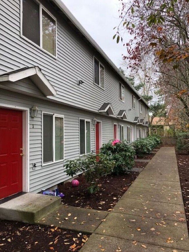 Building Photo - Garden Apartments