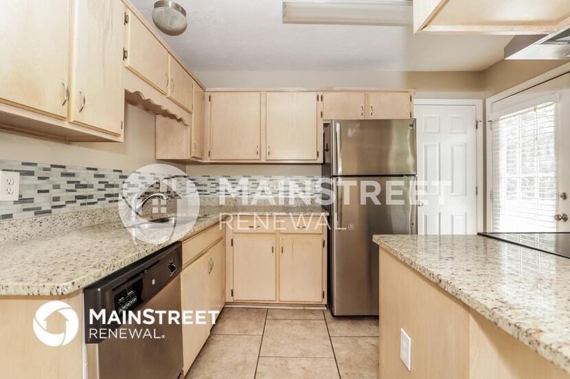 Building Photo - 728 Stone Hedge Dr