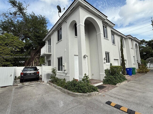 Building Photo - 3119 NW 11th St
