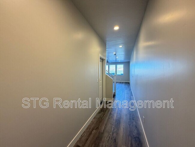 Building Photo - 1086 S 4380 W