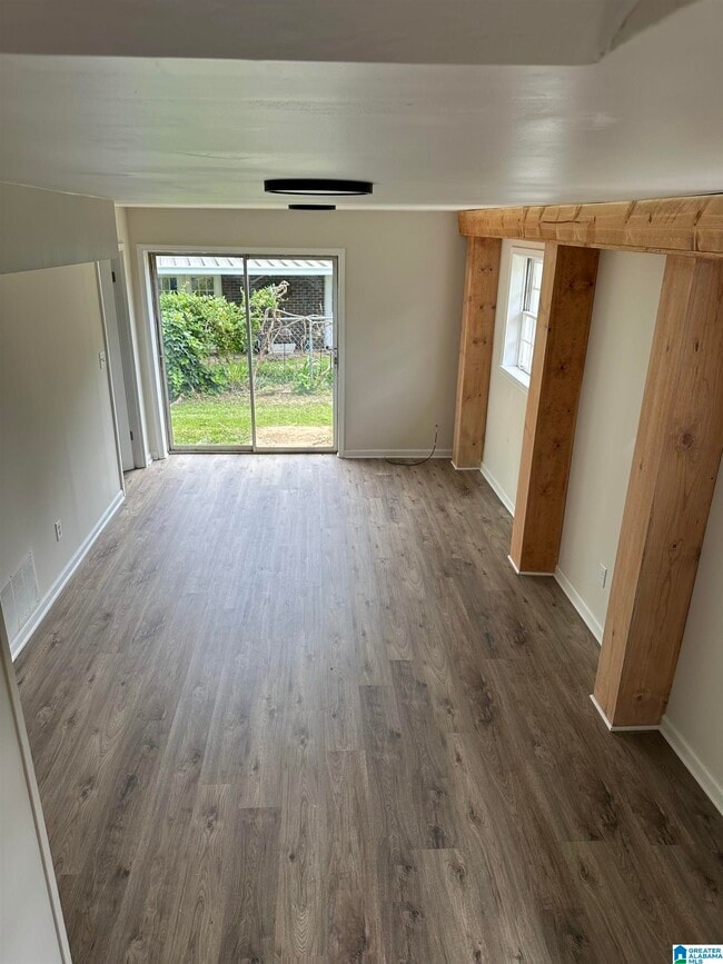 Building Photo - 1073 Sherbrooke Cir