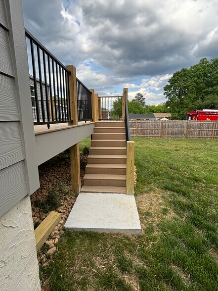 Building Photo - 1438 Ely Rd