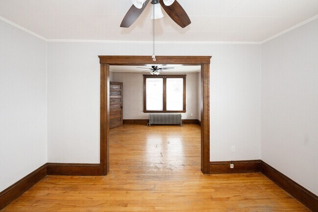 Building Photo - 15 Boxford St