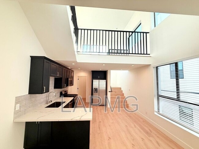 Building Photo - 3414 London St