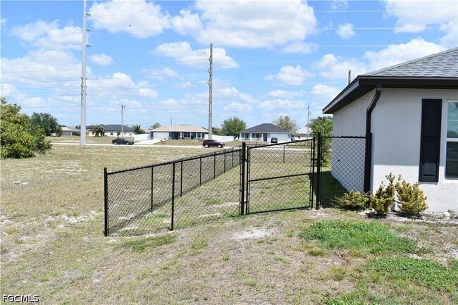 Building Photo - 117 NW 23rd Terrace