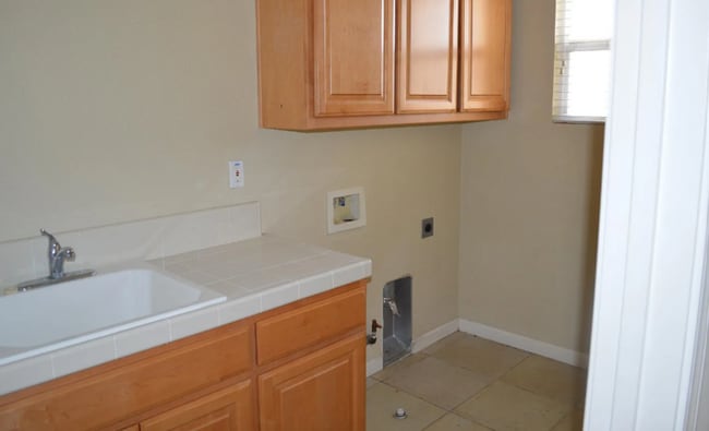 Building Photo - 4081 St Remy Ct