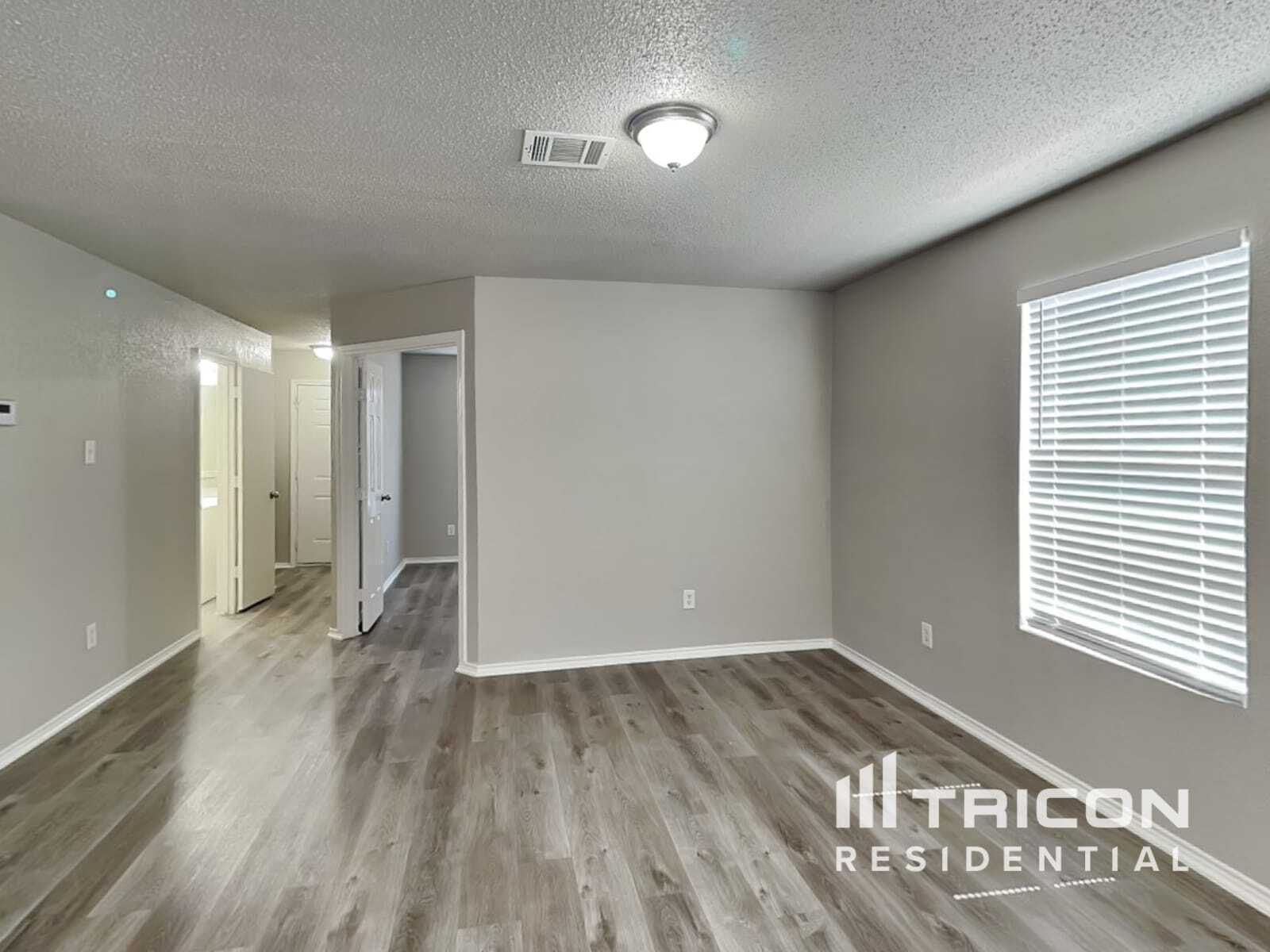 Building Photo - 208 Vivian Dr